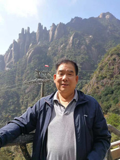 陈梦怀 龙晓彤