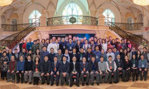 河北两会启幕 与会人士热议冬奥筹办及冰雪产业发展