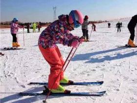 全运会向我们走来 陕西小学生体验冰雪运动魅力