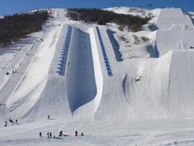7月9日首届中国数字冰雪运动会总决赛将在北京首钢园冰球馆开赛