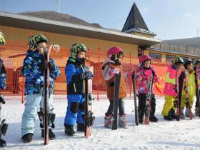 湖南推广青少年冰雪运动 为青少年提供运动平台