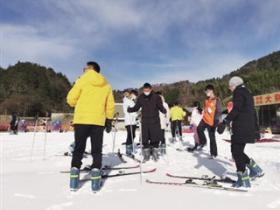 中国日报网评：推动冰雪运动发展，积极建设体育强国