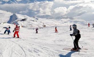 全运会向我们走来 陕西小学生体验冰雪运动魅力