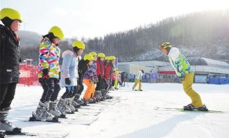 2022年校园冰雪运动管理体系基本健全