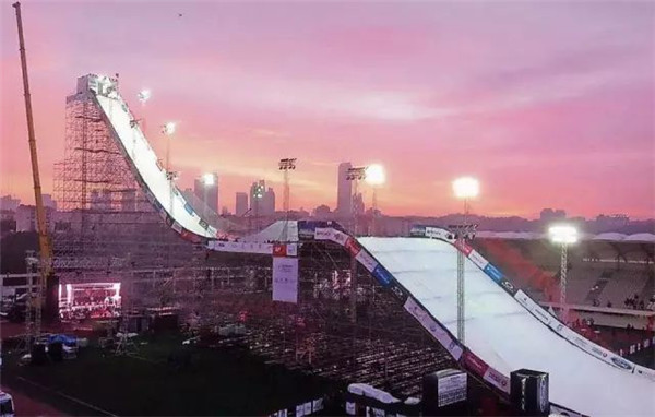 大跳台(bigair)