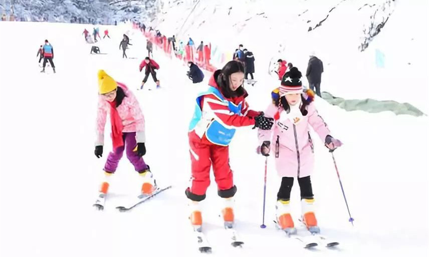 重庆石柱白天池滑雪场